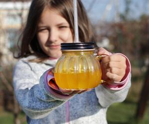 Skuteczny jak syrop z cebuli, ale smakuje o niebo lepiej. Dzieci go pokochają