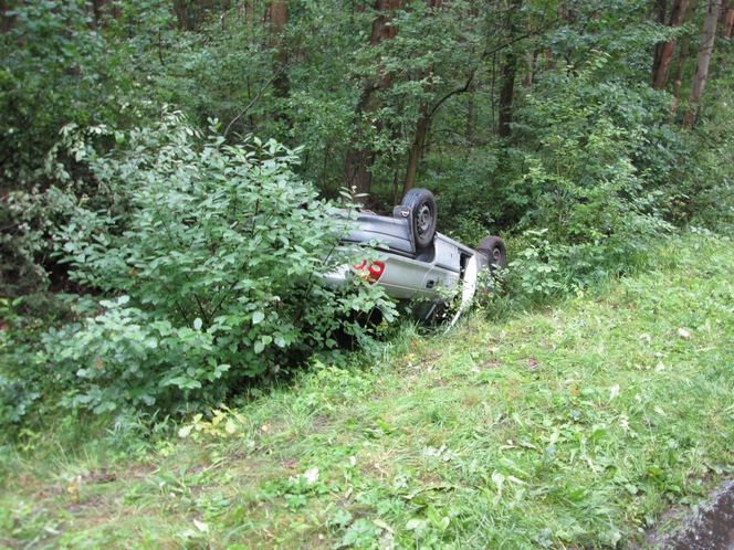 O krok od tragedii na Mazowszu. Roman wypadł z drogi, bo fotografował chmurę w kształcie UFO