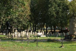 Zabytkowe cmentarze w Tarnowie i okolicach