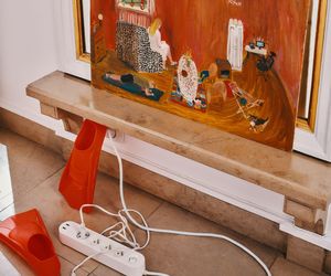 Rzeźbiarskie lampy znanych polskich artystów na jubileuszowej aukcji Przyjaciół Muzeum Narodowego w Warszawie