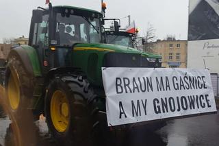 Setki traktorów na ulicach Leszna. Trwa ogólnopolski protest rolników [FILM/ZDJĘCIA]