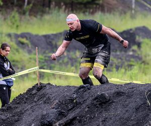 Runmageddon w Katowicach 2025. Błoto, pot i triumf na Hałdzie Kostuchna