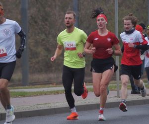 Bydgoski Bieg Niepodległości 2024 przyciągnął tłumy. Najstarszy uczestnik miał 87 lat! [ZDJĘCIA]