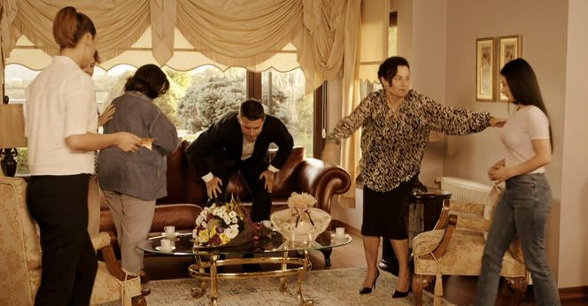 Miłość i nadzieja odc. 272. Bahar i Kuzey - zaręczyny