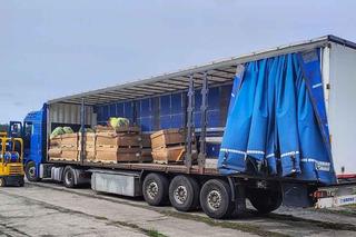 Kradli skrzynie biegów. Wpadli podczas przeładunku