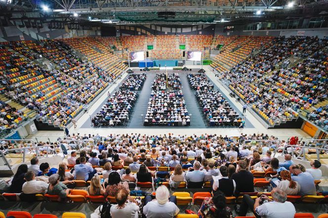 Kongres Świadków Jehowy w Częstochowie. Zdjęcia z soboty 26 lipca 2025