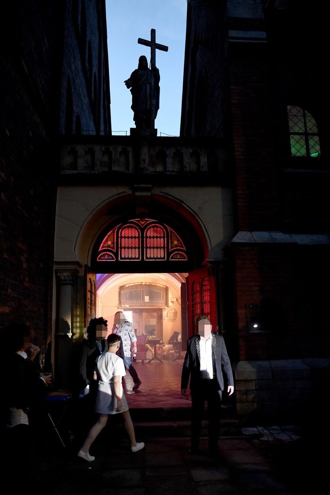 Rybnik. Urządzili całonocną imprezę techno w kaplicy. Tak wyglądala, mamy zdjęcia!