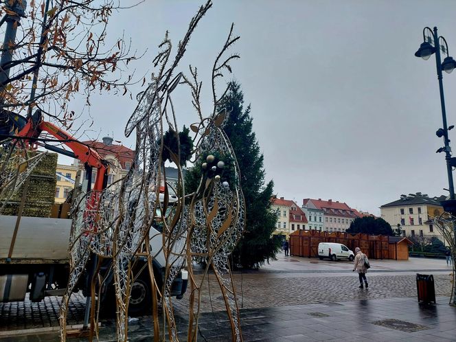 Bydgoszczanie już myślą o Świętach Bożego Narodzenia. To jedyny w Polsce jarmark na moście