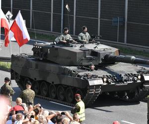 Defilada wojskowa w Katowicach Wierni Polsce