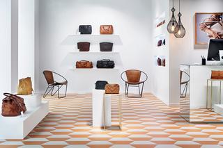 Materiały do wykończenia podłogi w przestrzeniach komercyjnych