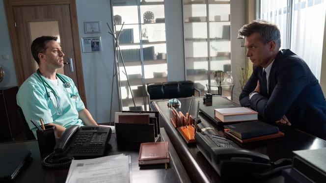 Na dobre i na złe, odcinek 718. Falkowicz (Michał Żebrowski), Marcin Molenda (Filip Bobek)