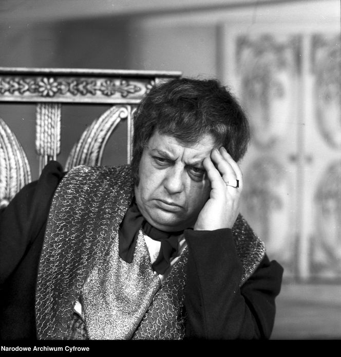 Mariusz Dmochowski, aktor