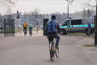 Tak krakowscy policjanci walczą z koronawirusem