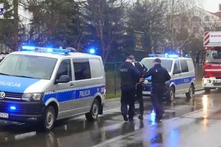 Znęcał się nad zwierzętami, ale ukrywał się przed policją. Kiedy go znalazła, groził „otwarciem ognia”