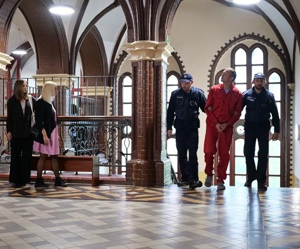 Pierwsza miłość, odcinek 3872: Psychol Mateusz wysadzi sąd w powietrze? Emilka i Marta znów w zagrożeniu! - ZDJĘCIA