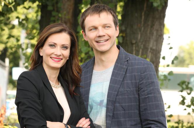 PRZYJACIÓŁKI. Zuza Markiewicz (Anita Sokołowska) i Wojtek (Lesław Żurek)