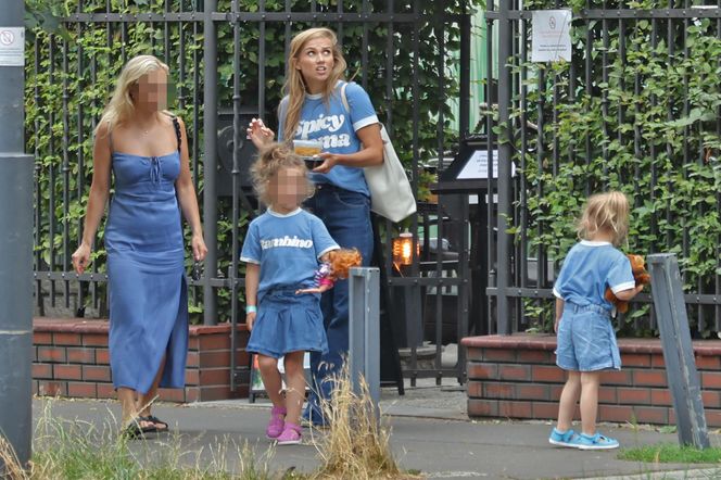 Agnieszka Kaczorowska. Tańcząca z córkami