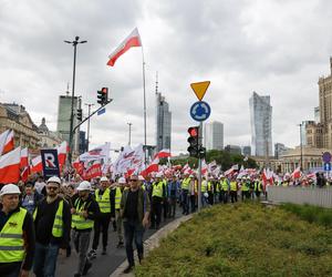 Protest rolników i związkowców w Warszawie. Ruszyli na Sejm!