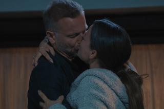 M jak miłość, odcinek 1686: Magda (Anna Mucha), Andrzej Budzyński (Krystian Wieczorek)