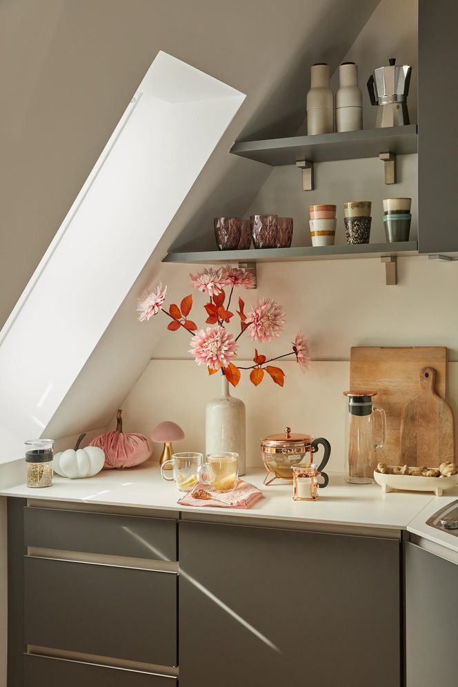 Przytulny kącik kawowy na sezon jesień-zima 2025