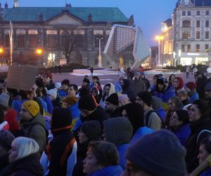 Manifestacja w trzecią rocznicę wybuchu wojny w Ukrainie