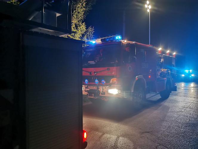 W Mniszchowie płonął budynek mieszkalny. Na posesji strażacy znaleźli zwłoki