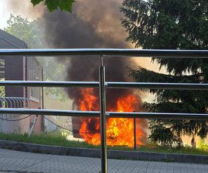 Nisko. Ogień trawił karetki 