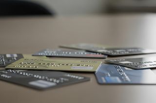 Kradzieże z kont bankowych w Polsce. Co łączy Bydgoszcz i Kraków w nowym oszustwie?