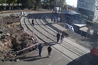 Chorzów: Dwoje nastolatków potrąconych przez tramwaj. Policja opublikowała nagranie