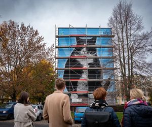 Na ul. Rugiańskiej powstaje mural z kotem Gackiem