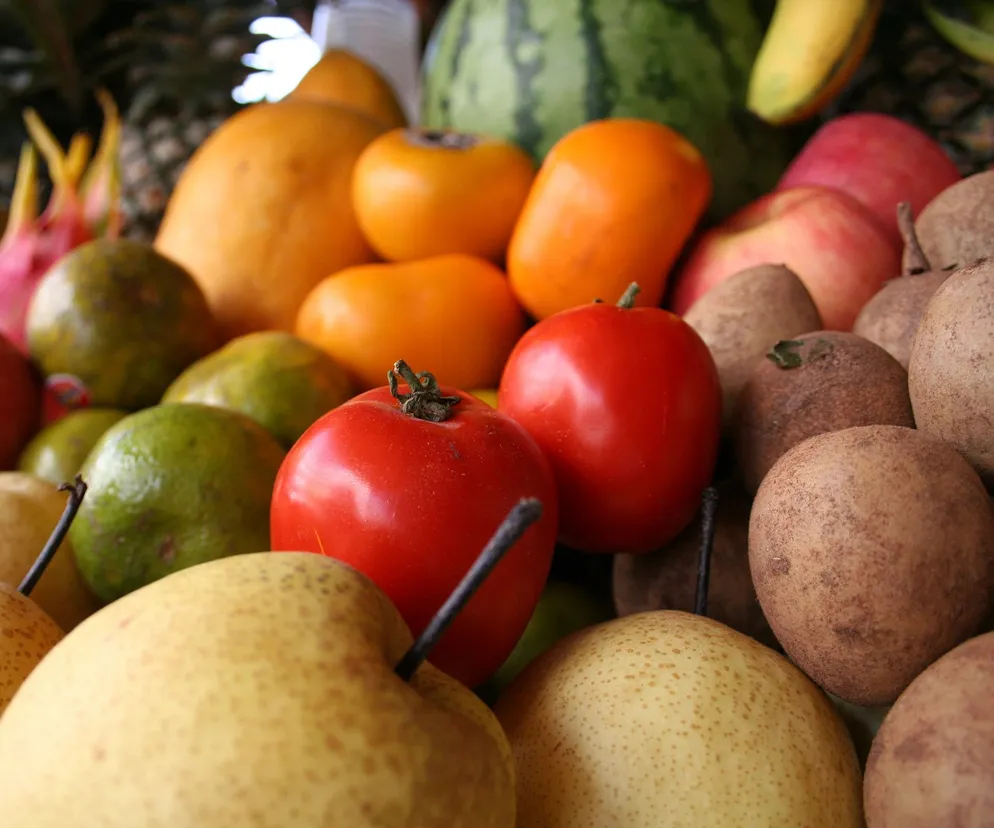 Te warzywa i owoce są najbardziej zanieczyszczone. Na co zwracać uwagę w czasie zakupów?