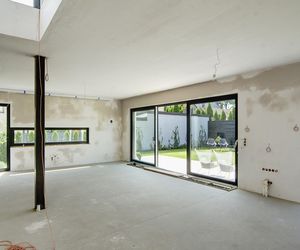 Nie przepłać za wykończenie! Cennik tynków i jastrychów cementowych 2026