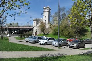Przeciwnicy parkometrów na Saskiej Kępie i Kamionku łączą siły