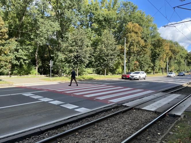 Torowisko na al. Waszyngtona jest w krytycznym stanie. Tramwajarze odkładają remont