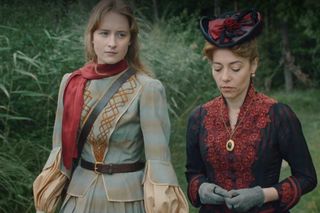 Matylda, odcinek 5. Helena Różańska (Małgorzata Buczkowska), Matylda (Maria Kowalska)