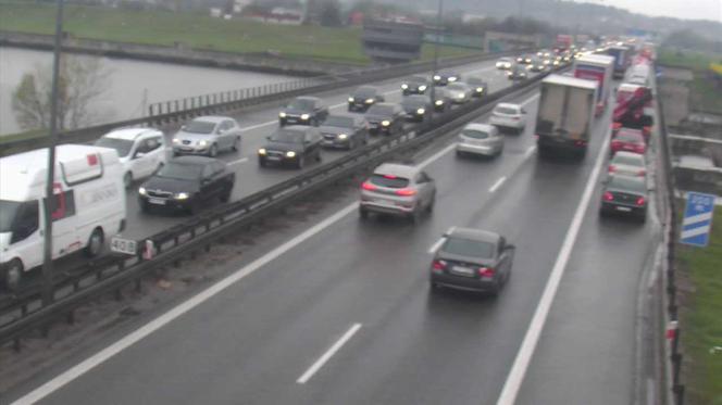 "Beton, masakra". Kraków stanął. Gigantyczne utrudnienia w mieście i na autostradzie A4