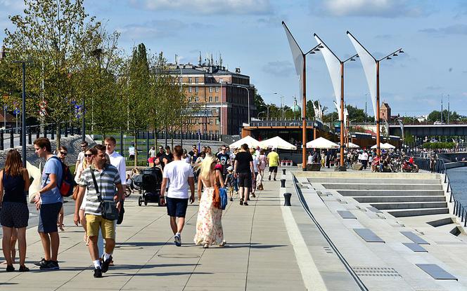 Nad Wisłę, do parku, czy do lasu? Oto idealne miejsca na ciepłe popołudnie w Warszawie! [GALERIA]