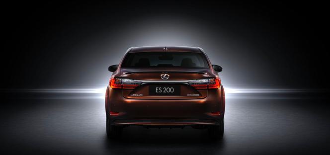 Lexus ES 200 - lifting 2016