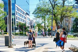 Nowe przejście przez plac Zwycięstwa