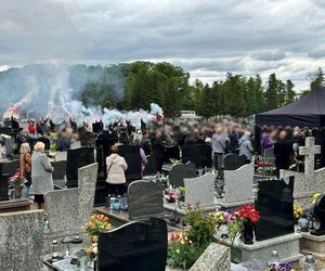 Tłumy na pogrzebie tragicznie zmarłej Mai. Kościół w Działdowie wypełniony po brzegi