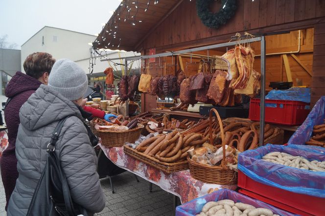 Magia świąt w Fordonie! Byliśmy na Akademickim Jarmarku Bożonarodzeniowym [ZDJĘCIA]