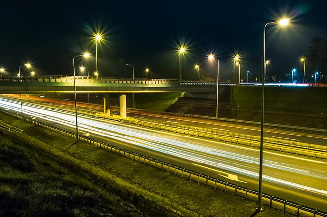 Nocna kolizja na autostradzie/zdjęcie ilustracyjne