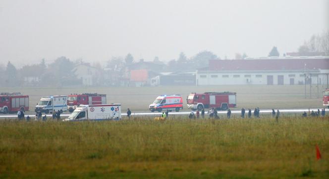 Tak bez podwozia lądował kapitan Wrona na lotnisku Chopina w Warszawie