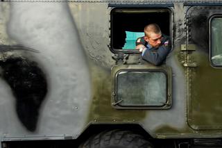 Rosyjscy żołnierze chcą uciekać z frontu - niektórzy próbują zaskakującego rozwiązania