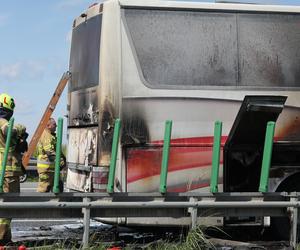 Autobus z dziećmi w środku zaczął się palić! Koszmar pod Warszawą