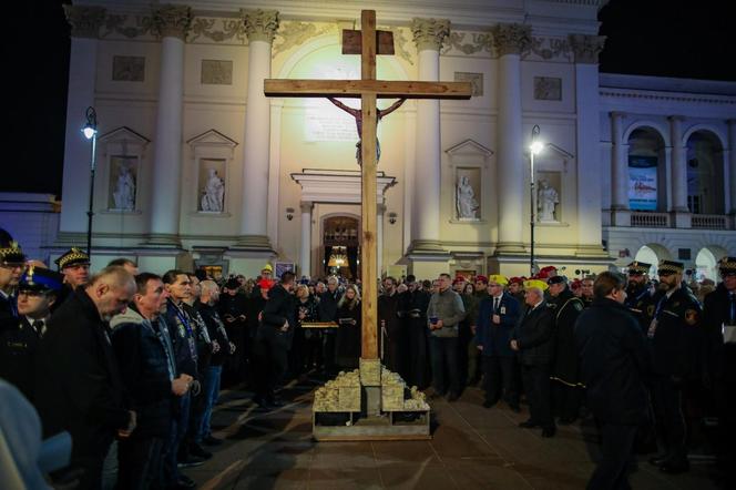 Centralna Droga Krzyżowa 2024 w Warszawie