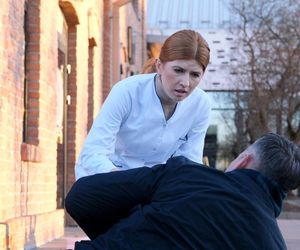 	M jak miłość odc. 1855. Kamil (Marcin Bosak), recepcjonistka ( Paulina Masiak)