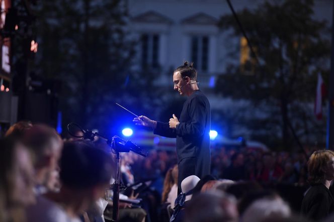 Burza w sieci po koncercie dla powstańców. Widzowie podzieleni: "Bez niego to nie to"