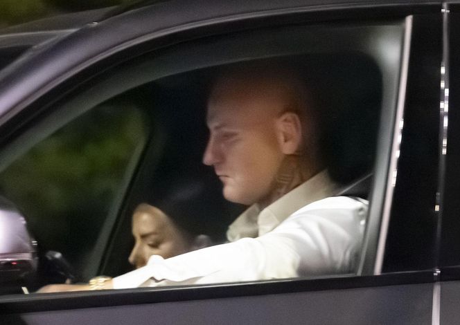 Artur Szpilka na sushi z najbliższymi po premierze filmu "Szpilka"