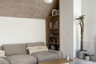 Klimatyczne poddasze w stylu japandi